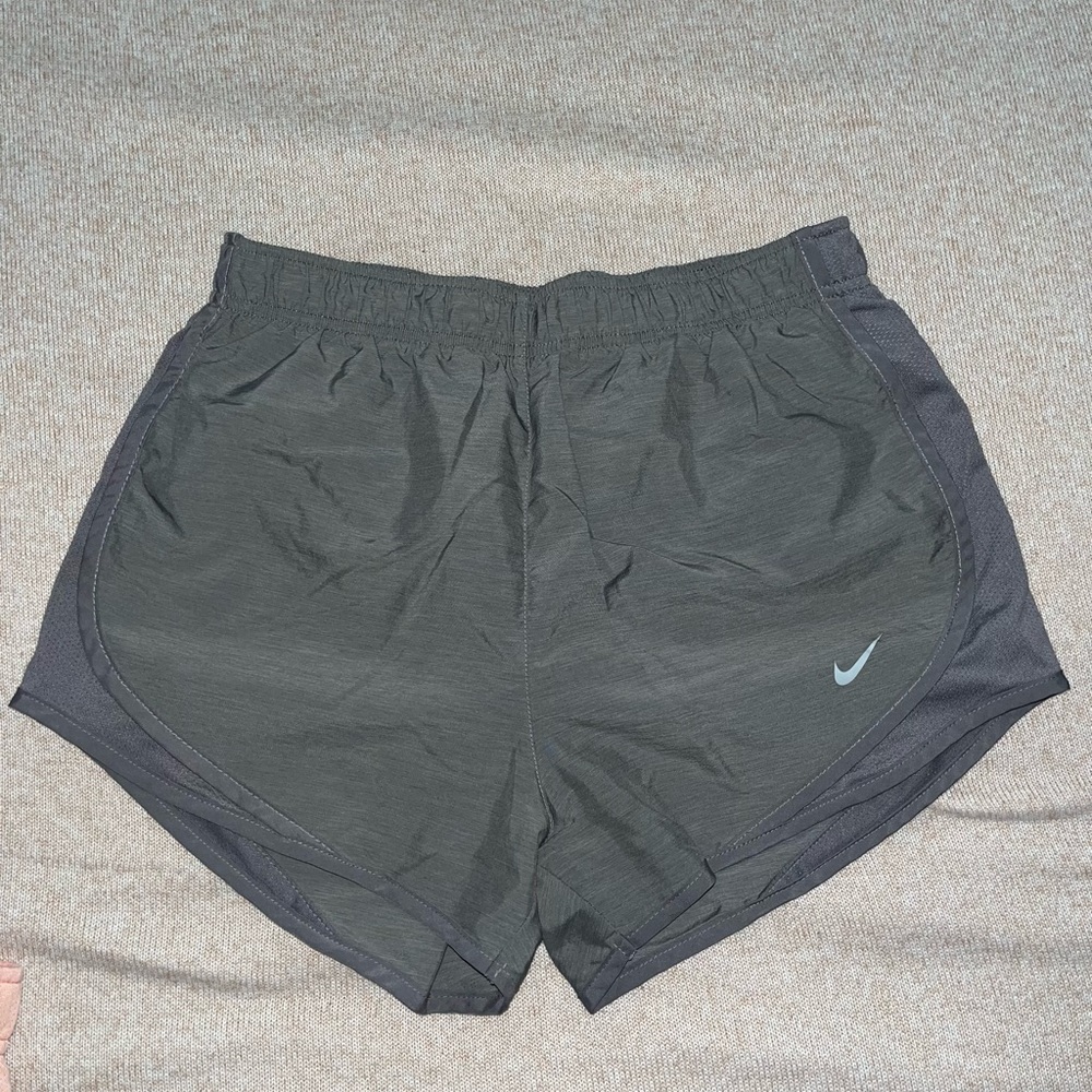 Nike tempo running shorts